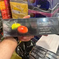 ویزیتور فروشنده عمده تنباکو.