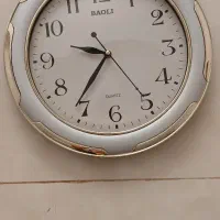 ساعت دیواری