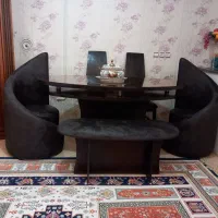 میز ناهار خوری در حد نو