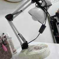 چراغ ناخنکار