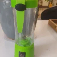 مخلوط کن شارژی قابل حمل JUICECUP