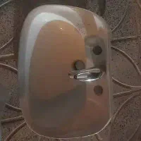 یک عدد روشویی