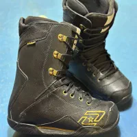 بوت اسنوبرد بوت‌ اسکی