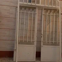 در و پنجره آهنی حفاظ دار|مصالح و تجهیزات ساختمان|برخوار, |دیوار