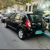رنو ساندرو مدل ۹۷ دنده مشکی اقساطی شرایط