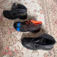 ۳ عدد کفش ایمنی با کیفیت|کیف، کفش، کمربند|بندر انزلی, کوی واحدی|دیوار