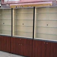 ویترین مغازه
