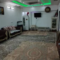 خانم جهت نظافت منزل