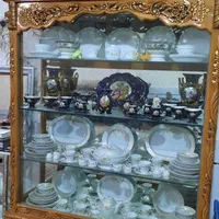 ویترین‌با‌منبت‌کاری‌زیبا‌و‌رنگ‌عسلی|بوفه، ویترین، کنسول|اصفهان, دستگرده|دیوار