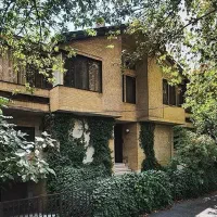 ویلایی ۲طبقه دربست ۳۰۰متری معالی آباد