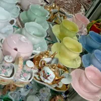 مجسمه وسبد گل چینی ودیوارکوبهای چینی|مجسمه، تندیس، ماکت|قم, امامزاده ابراهیم|دیوار
