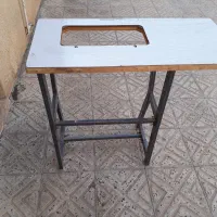یکعددمیزچرخ خیاطی ژانومه