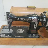 دو عدد چرخ خیاطی