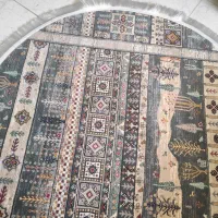 فرش گرد|فرش|شاهین‌شهر, نبوت|دیوار