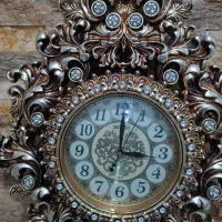 ساعت دیواری