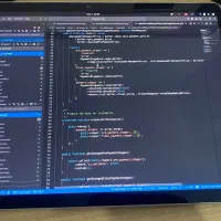 سرفیس پرو 8 i7 1TB 32gb
