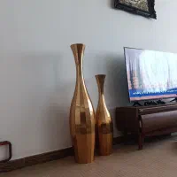 گلدان کنار سالنی