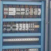 برقکار کل قم   نصب لوستر برق کار صنعتی ساختمان