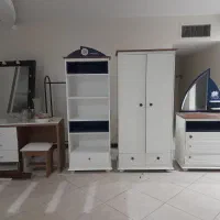 ۲ تا کمد لباس و جاکفشی ۱ عدد میز با آینه