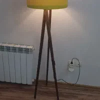 آباژور ایستاده در حدنو|چراغ خواب و آباژور|رشت, کوی مهر|دیوار