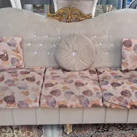 مبل راحتی همراه میز و ۳ عسلی