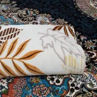 پتوی نرمینه در حد نو فقط مهمان استفاده کرده