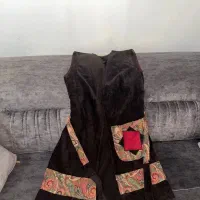 تعدادی لباس پالتو کاپشن بلوز شال کلاهش شومیز|لباس|اندیشه, اندیشه فاز ۱|دیوار