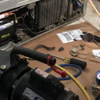 تعمیرات تخصصی انواع یخچال ها وکولر گازی|خدمات پیشه و مهارت|اشتهارد, |دیوار