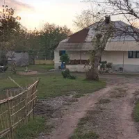 خانه با زمین به متراژ ۹۰۰متر