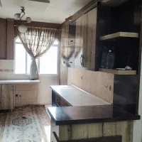 کابینت ملامینه همراه با سینک و شیر آب