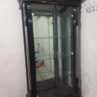 ویترین مشکی سالم