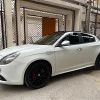 آلفارومئو جولیتا