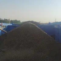 وانت نیسان کمپرسی حمل نخاله  شن و ماسه پوکه معدنی|خدمات حمل و نقل|ارومیه, |دیوار