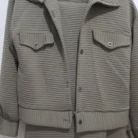 تعدادی لباس نو