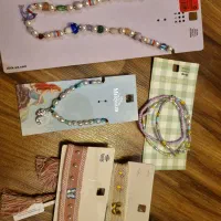 پک ۲۰۰ تایی اکسسوری زنانه برند خارجی نو|بدلیجات|تهران, پاسداران|دیوار