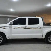 تویوتا هایلوکس دنده ای2011 فول عمان فیس2015|خودرو سواری و وانت|اصفهان, باغ نگاره|دیوار