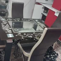 میز نهار خوری شیشه ای درحد نو|میز و صندلی غذاخوری|تویسرکان, |دیوار