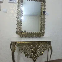اینه ومیز برنجی