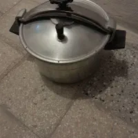 زودپر سب|ظروف پخت‌وپز|یزد, |دیوار