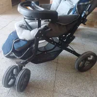 سلام یک کالسکه بچه فقط دسته نداره