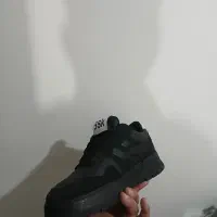 کتونی|کیف، کفش، کمربند|رشت, منظریه|دیوار