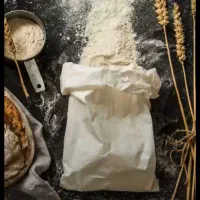 نیازبه فروشنده خانم فوری