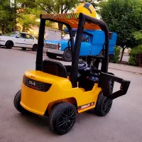 ماشین شارژی لیفتراک درحد آکبند تا 15 سال|اسباببازی بچه|تبریز, |دیوار