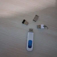 ۴ عدد فلش نو