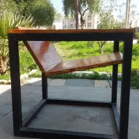 صندلی چوبی و فلز