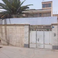 منزل ویلایی ۲۰۰ مترزمین ۲۷۰ متر بنا|فروش خانه و ویلا|قم, تولید دارو و یخچال|دیوار