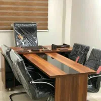 میز کارشناسی مدیریت با کنفرانس صندلی