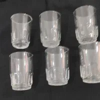 یک دست استکان کوچک چای خوری  خیلی قدیمی