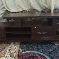 میز تلوزیون ام دی اف و یک جفت فرش ۱۲متری