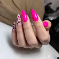 کاشت ناخن|خدمات آرایشگری و زیبایی|مشهد, نوید|دیوار